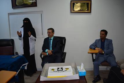 قسم الأشعة يحتفلون بالدكتور عمر والدكتورة حنان